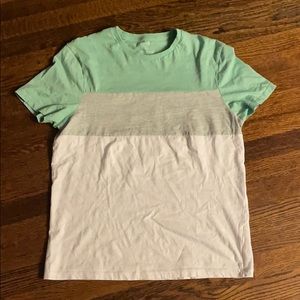 Large t shirt worn few times/ no stains